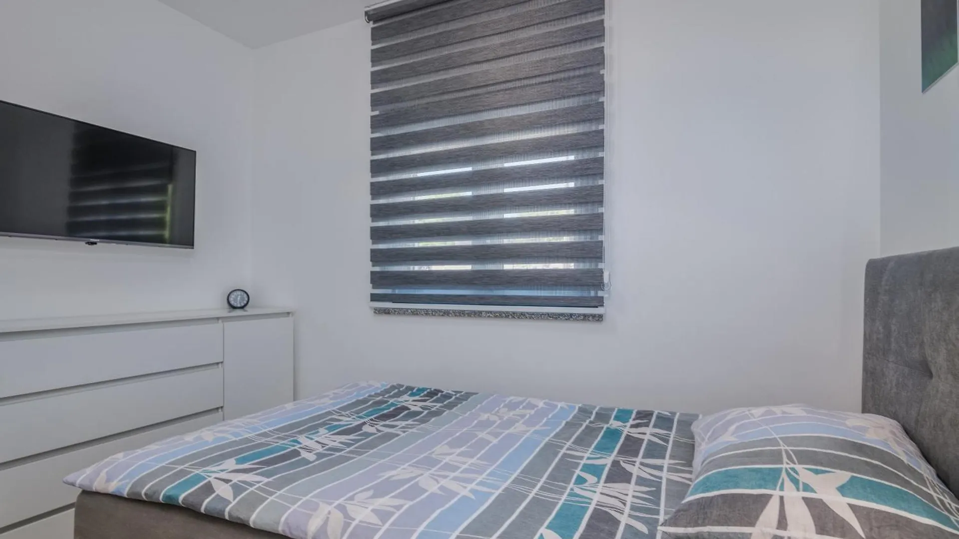 Villa Enie Garica 0*,  Croatia